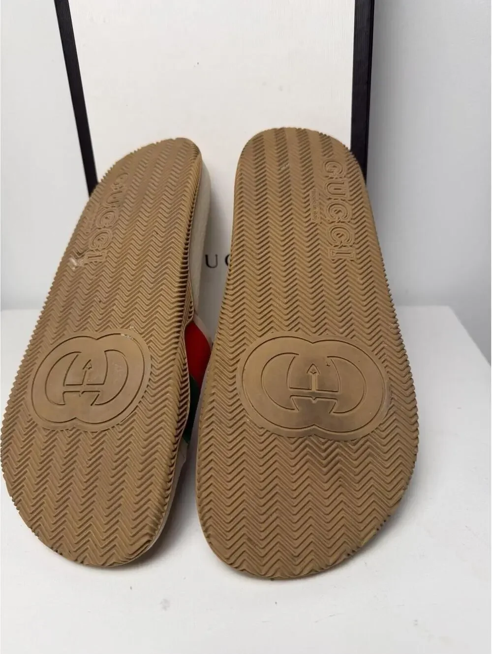 Gucci GG Logo Slides Sandals Red Green White Rubber Size 40